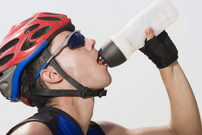 西方人,一个人,运动员,横图,室外,白天,正面,欧洲,欧洲人,仅一个男性,仅一个人,仅一个年轻男性,男人,男性,年轻男性,白种人,体育运动员,运动选手,半身,彩图