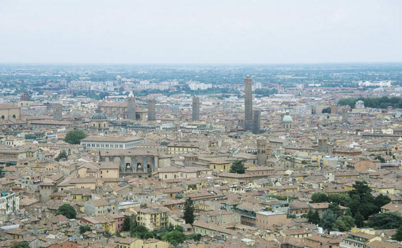 无人,家,横图,俯视,航拍,室外,白天,度假,美景,植物,城市风光,城市,建筑,意大利,欧洲,瓦片,房屋,屋顶,屋子,景观,公寓,顶棚,瓦,娱乐,洋房,楼房,住宅,树,树木,蓝色,绿色,蓝天,天空,自然,天,享受,休闲,景色,放松,建造,生长,晴朗,成长,鸟瞰,南欧,屋瓦,万里无云,意大利共和国,波伦亚,博洛尼亚,柱廊之城,晴空,晴空万里,彩图,高角度拍摄,房子