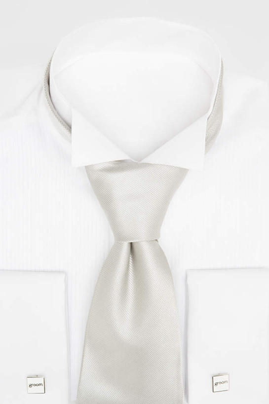 无人,竖图,室内,特写,白天,白色背景,正面,衬衫,静物,领带,白色,摄影,影棚,象征,庄重,身份,正式,地位,彩图,影棚拍摄,衬衣,拍摄