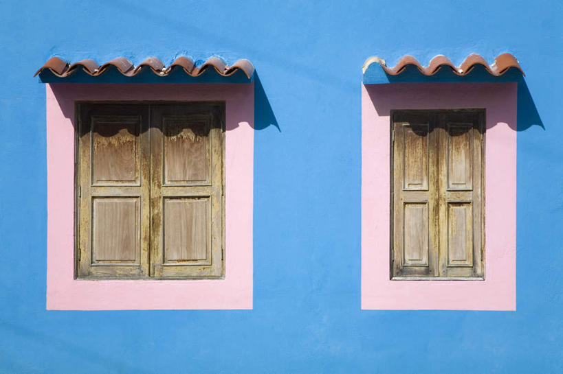 无人,横图,室外,特写,白天,正面,度假,美景,窗户,城市风光,城市,静物,委内瑞拉,木制,墙,景观,娱乐,墙壁,墙面,粉色,蓝色,木制品,享受,休闲,景色,南美,放松,南美洲,拉丁美洲,美洲,亚美利加洲,南亚美利加洲,委内瑞拉玻利瓦尔共和国,彩图