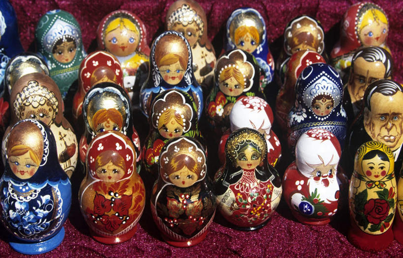 无人,横图,俯视,室内,特写,白天,爱情,游戏,城市,静物,玩具,美国,一排,许多,朦胧,模糊,艺术,整齐,木制,玩,文化,娱乐,排列,木制品,休闲,益智,活动,空心,北美,北美洲,队列,发泄,消遣,智力,亲情,美洲,套娃,佛罗里达,佛罗里达州,佛州,阳光州,圣彼得堡,俄罗斯套娃,北亚美利加洲,亚美利加洲,宣泄,思念,玩耍,嬉戏,彩图,高角度拍摄,圣彼得斯堡,俄罗斯文化