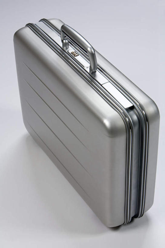 无人,竖图,俯视,室内,特写,白天,安全,静物,灰色背景,银色,一个,箱子,保险箱,摄影,影棚,单个,保护,保险,私密,彩图,高角度拍摄,影棚拍摄,拍摄