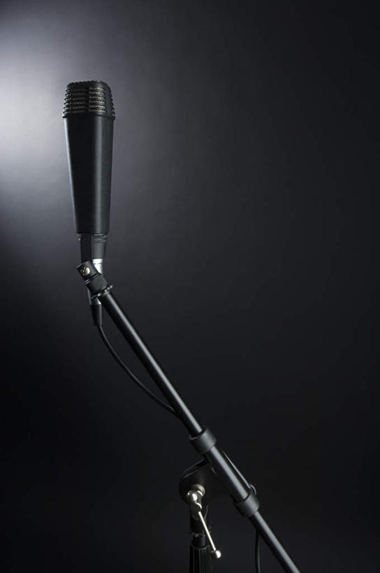 无人,竖图,室内,特写,白天,正面,静物,黑色背景,一个,话筒,摄影,影棚,单个,麦克风,扩音器,传声器,微音器,彩图,影棚拍摄,拍摄