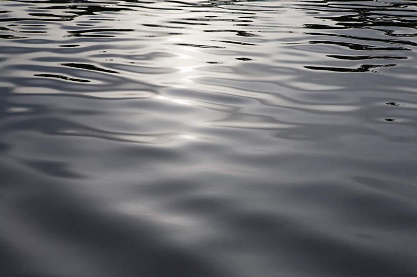 无人,横图,俯视,室外,特写,白天,旅游,度假,海浪,海洋,美景,印度,亚洲,波纹,朦胧,模糊,景观,浪花,涟漪,娱乐,倒影,水纹,自然,海水,波浪,享受,休闲,景色,放松,波光粼粼,倒映,自然风光,南亚,海景,喀拉拉邦,印度共和国,水晕,反照,喀拉拉,大海,风浪,海,海水的波动,近岸浪,涌浪,彩图,高角度拍摄