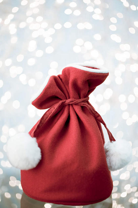 无人,竖图,室内,特写,白天,正面,静物,袋子,礼物,照明,圣诞节,阴影,节日,朦胧,模糊,庆祝,光线,包装袋,彩灯,影子,纸袋,灯光,文化,灯,一个,红色,灯具,庆典,花灯,礼品,单个,纪念,照亮,照明设备,礼品袋,彩图