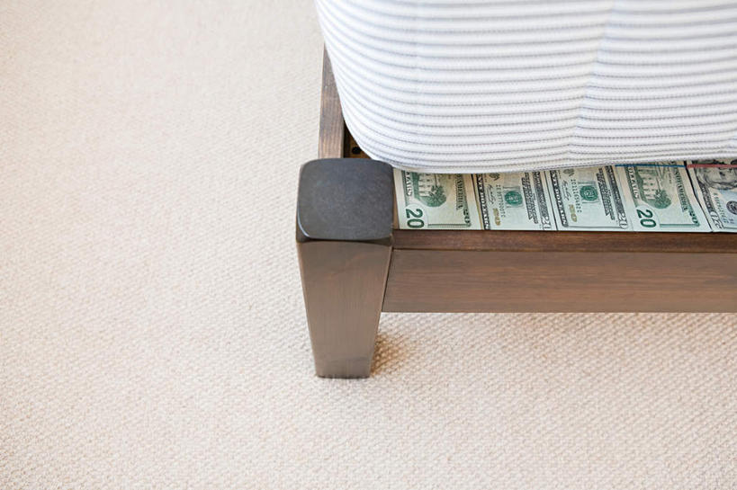 无人,横图,俯视,室内,特写,白天,钱,床,静物,许多,阴影,反射,钱币,影子,床单,地面,被子,排列,灰色,钞票,金融,纸币,单人床,经济,英镑,被单,流通,纸钞,贸易,摆列,货币,现金,彩图,高角度拍摄,私房钱,布列,分列