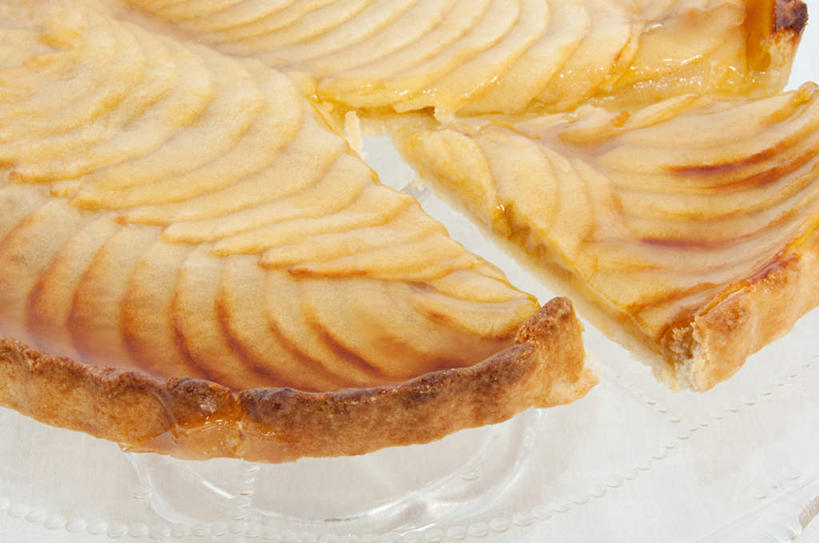 点心,无人,横图,俯视,室内,特写,白天,下午茶,桌面,桌子,苹果,水果,新鲜,木制,生食,食品,果实,蛋挞,食物,糕点,木制品,有机食品,绿色食品,蛋塔,彩图,高角度拍摄