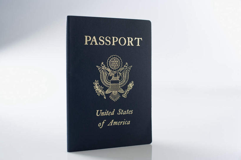 无人,横图,室内,特写,白天,白色背景,正面,桌面,桌子,静物,木制,英文,标志,文字,字符,字母,标识,木制品,摄影,影棚,英文字母,护照,彩图,影棚拍摄,拍摄