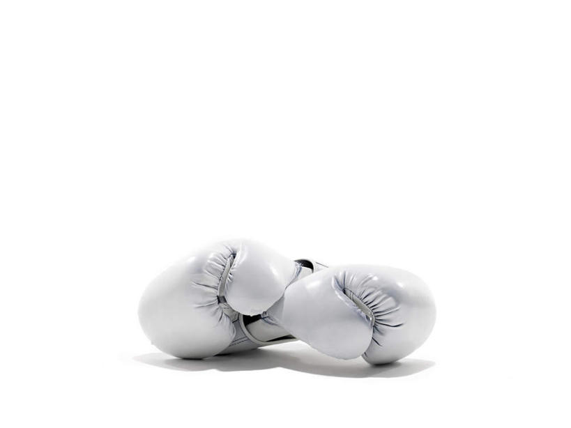 无人,横图,俯视,室内,特写,白天,白色背景,安全,静物,一副,阴影,反射,影子,防护,拳击手套,运动器械,白色,手套,两只,健身器械,摄影,影棚,保护,保险,健身器材,保全,周全,安稳,安定,防护手套,平安,彩图,高角度拍摄,影棚拍摄,拍摄,运动器材