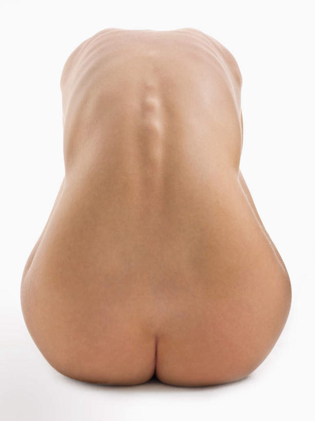 西方人,臀部,背,脊髓,一个人,坐,竖图,室内,特写,白天,白色背景,欧洲,欧洲人,仅一个年轻女性,仅一个女性,仅一个人,弯腰,裸露,背面,摄影,影棚,裸,弯身,尤物,年轻女性,女人,女性,白种人,脊柱,屁股,坐着,半身,彩图,影棚拍摄,拍摄,佳丽,丽人,美人