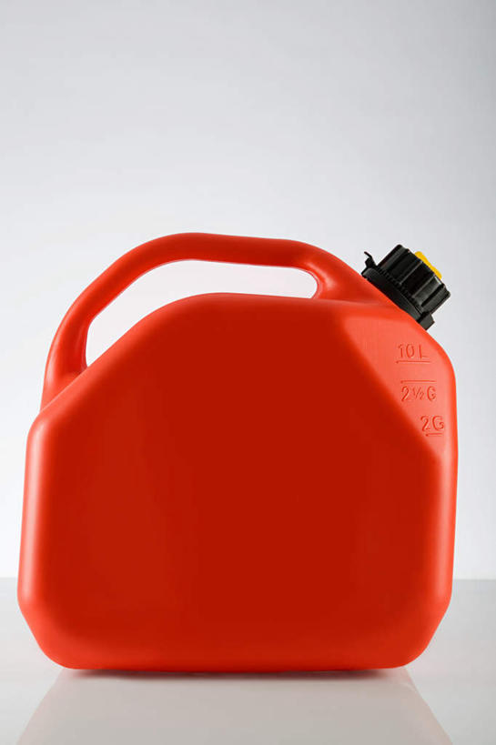 无人,竖图,室内,特写,白天,白色背景,正面,静物,阴影,反射,桶,影子,塑料,一个,红色,容器,塑料制品,摄影,影棚,单个,储藏,塑料桶,储存,彩图,影棚拍摄,拍摄,贮存,油桶