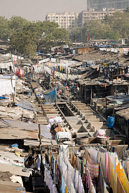 无人,家,竖图,俯视,室外,白天,度假,美景,植物,城市风光,城市,印度,亚洲,一排,吊挂,悬挂,服装,整齐,房屋,屋子,景观,拥堵,拥挤,挂,娱乐,楼房,住宅,树,树木,排列,衣服,绿色,自然,享受,休闲,景色,放松,服饰,生长,成长,衣着,穿着,队列,南亚,首府,印度共和国,衣饰,马哈拉施特拉邦,孟买,贫民窟,彩图,高角度拍摄,房子