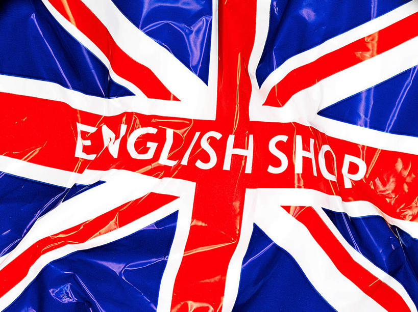 无人,横图,俯视,室内,特写,白天,静物,旗帜,国旗,纺织品,英文,标志,布,文字,字符,字母,织物,标识,红色,蓝色,白色,英文字母,布匹,卡其布,旗,彩图,高角度拍摄