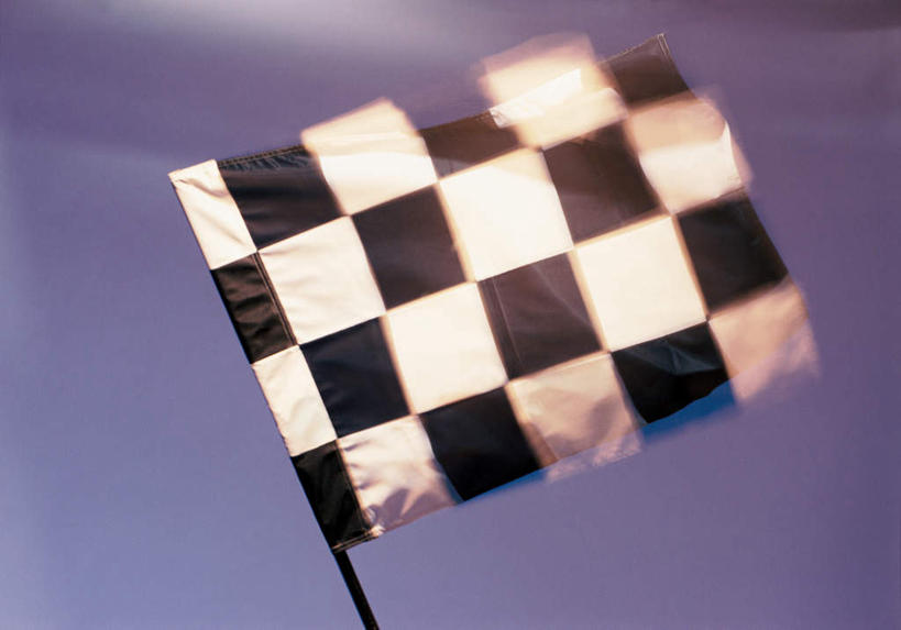 无人,横图,俯视,室内,特写,白天,静物,旗帜,阴影,紫色背景,朦胧,模糊,反射,方格,格子,旗杆,影子,旗子,白色,黑色,摄影,影棚,旌旗,旗号,彩图,高角度拍摄,影棚拍摄,拍摄