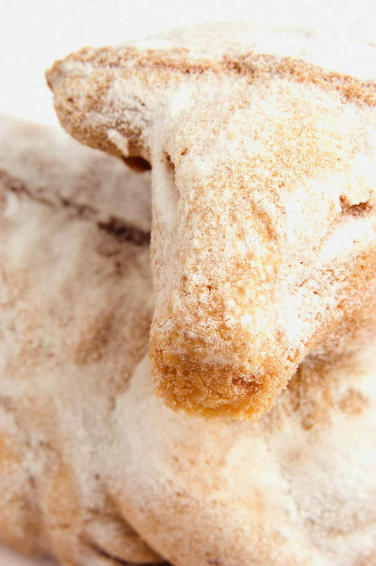 点心,无人,竖图,俯视,室内,特写,白天,白色背景,羊,食品,甜点,食物,糕点,动物,饼干,甜食,零食,家畜,摄影,牲畜,影棚,装饰饼干,绵羊,彩图,高角度拍摄,影棚拍摄,拍摄