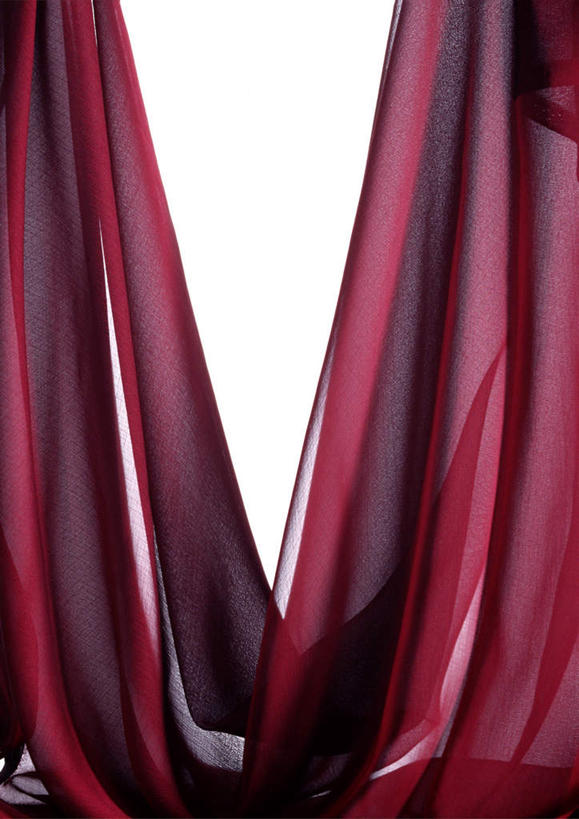 无人,竖图,室内,特写,白天,白色背景,正面,纺织品,一条,朦胧,模糊,丝绸,绸缎,织物,纺织,红色,摄影,影棚,布匹,彩图,影棚拍摄,拍摄