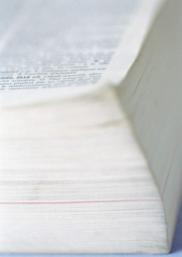 无人,竖图,俯视,室内,特写,白天,白色背景,阅读,静物,书籍,一本,学习,一个,看,浏览,摄影,影棚,单个,书,图书,彩图,高角度拍摄,影棚拍摄,拍摄