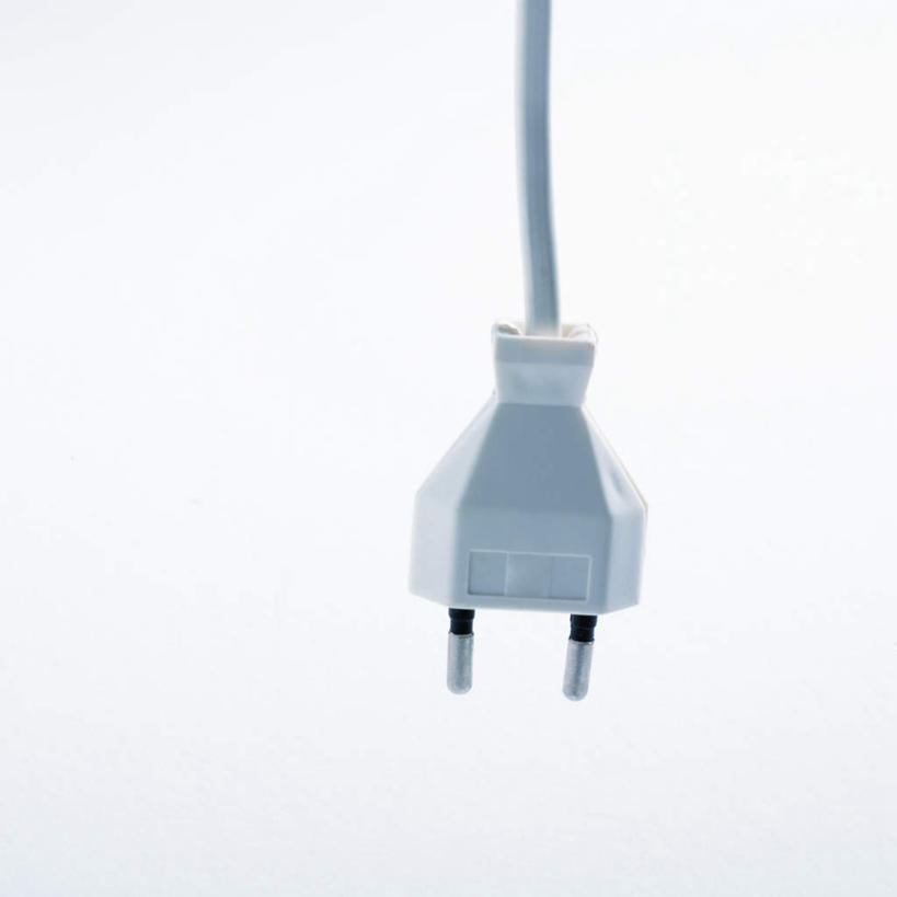 无人,方图,俯视,室内,特写,白天,白色背景,静物,阴影,反射,插头,电器,电线,线,影子,一个,摄影,影棚,能源,单个,电源,彩图,高角度拍摄,影棚拍摄,拍摄