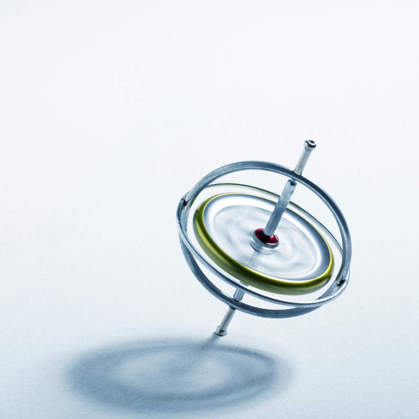 无人,方图,室内,特写,白天,白色背景,正面,游戏,静物,玩具,金属制品,阴影,反射,金属,影子,玩,娱乐,一个,陀螺,休闲,益智,摄影,影棚,单个,活动,发泄,消遣,智力,宣泄,陀螺仪,回转仪,回转,回转效应,玩耍,嬉戏,彩图,影棚拍摄,拍摄