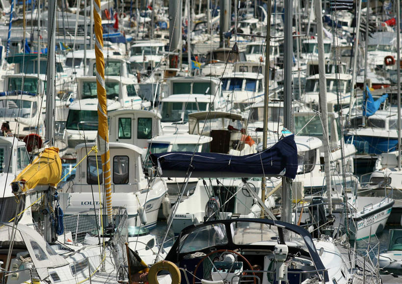 无人,码头,横图,俯视,室外,白天,港口,船,一排,许多,停靠,整齐,排列,交通工具,队列,彩图,高角度拍摄,摆渡口,埠头,渡口,渡头,港湾,海港,货运码头,口岸,商港