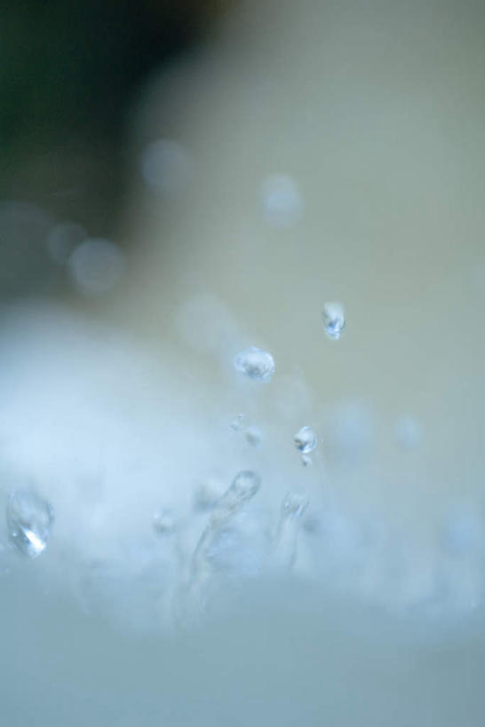 无人,竖图,室外,特写,白天,正面,美景,水,飞溅,朦胧,模糊,溅,液体,景观,水滴,自然,景色,喷洒,自然风光,彩图