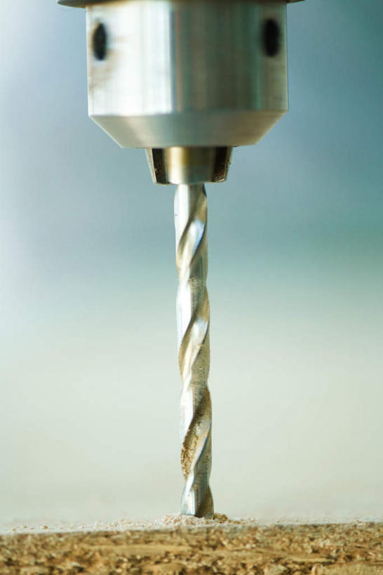 无人,竖图,室内,特写,白天,正面,一块,朦胧,模糊,木板,一个,单个,钻,冲击钻,电钻,锋利,尖锐,尖利,电动工具,犀利,彩图