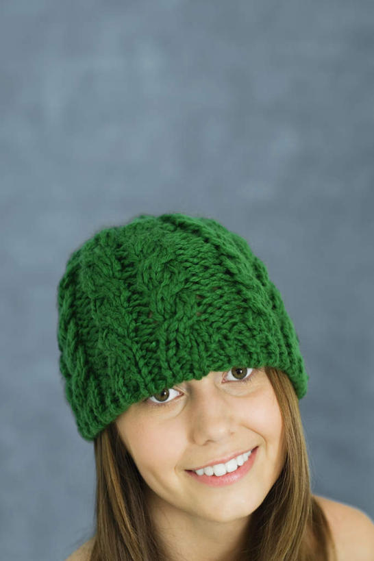 东方人,脸,头,脸颊,一个人,笑,微笑,露齿笑,竖图,室内,特写,白天,正面,帽子,亚洲,仅一个年轻女性,仅一个女性,仅一个人,灰色背景,吊带衫,黄种人,黄色,绿色,白色,摄影,影棚,绒线帽,年轻女性,女人,女性,亚洲人,头部,长发,脸部,脸蛋,面部,半身,彩图,影棚拍摄,拍摄