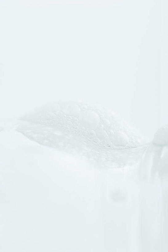 无人,竖图,俯视,室内,特写,白天,白色背景,透明,泡沫,白色,摄影,影棚,彩图,高角度拍摄,影棚拍摄,拍摄