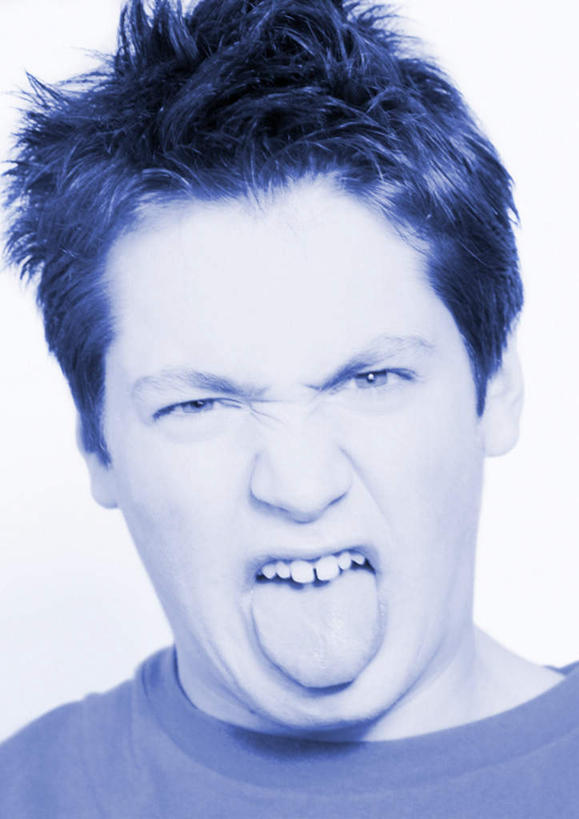 西方人,一个人,站,竖图,室内,特写,白天,白色背景,正面,欧洲,欧洲人,仅一个男性,仅一个人,吐舌头,仅一个年轻男性,伸舌头,站着,鬼脸,吐舌,摄影,影棚,男人,男性,年轻男性,白种人,站立,半身,彩图,影棚拍摄,拍摄