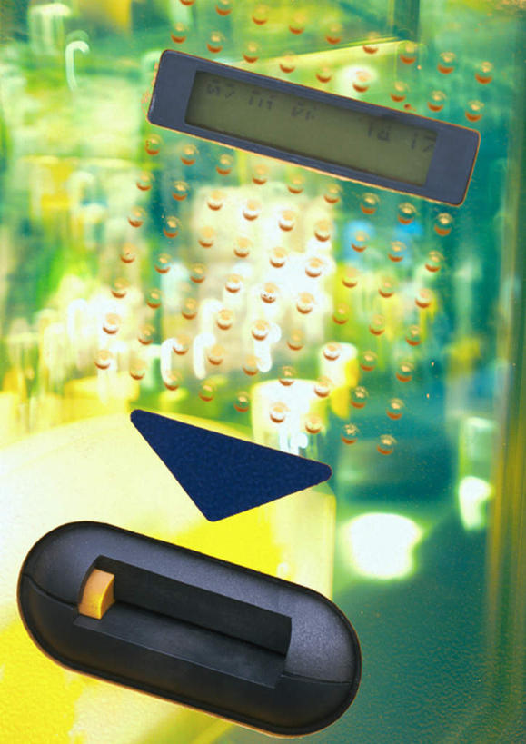 无人,竖图,室内,白天,正面,安全,显示器,屏幕,显示屏,一个,箱子,保险箱,单个,保护,保险,私密,输出设备,彩图