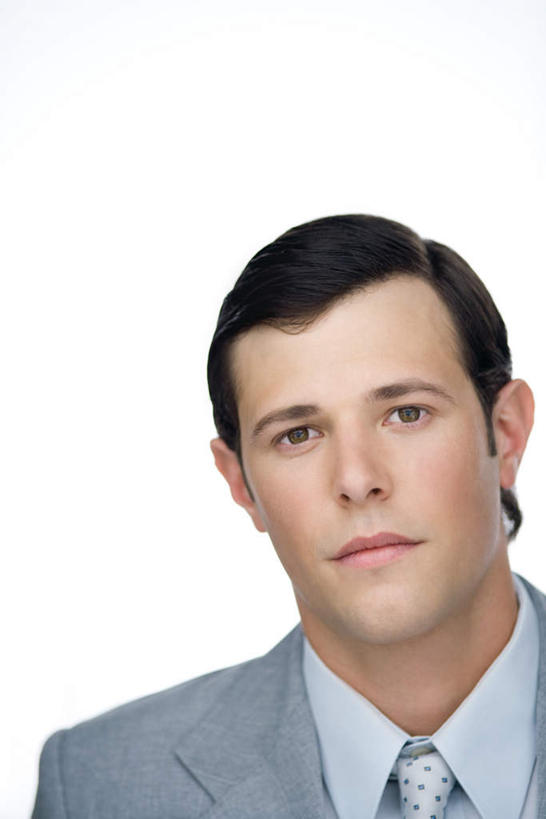 西方人,一个人,商务人士,商务男性,竖图,室内,白天,正面,衬衫,欧洲,欧洲人,仅一个男性,仅一个人,仅一个中年男性,套装,商务装,工薪阶层,男人,男性,中年男性,白种人,白领,上班族,半身,彩图,衬衣