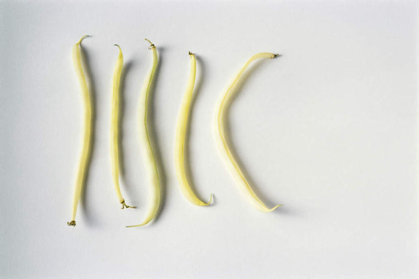 无人,横图,俯视,室内,特写,白天,白色背景,植物,豆,五个,豆类,豆子,刀豆,五根,四季豆,白色,摄影,影棚,芸豆,豆科,菜豆,二季豆,白肾豆,架豆,玉豆,去豆,彩图,高角度拍摄,影棚拍摄,拍摄