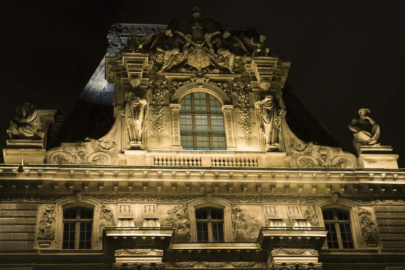 无人,博物馆,横图,室外,夜晚,仰视,旅游,度假,名胜古迹,标志建筑,地标,建筑,雕塑,法国,巴黎,欧洲,遗迹,艺术,装饰,雕刻,雕像,卢浮宫,首都,古迹,文物,娱乐,建设,古建筑,蓝色,蓝天,天空,工艺品,天,享受,休闲,旅游胜地,放松,纪念,美术,主题,陈列,古文明,功能,美学,罗浮宫博物馆,彩图,低角度拍摄