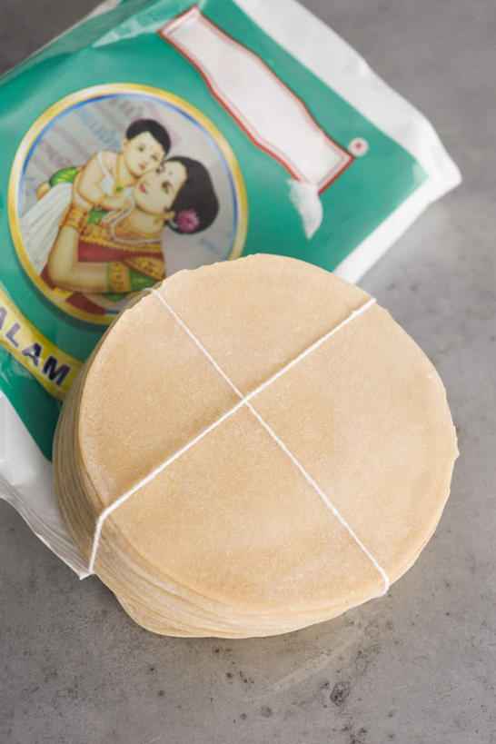 无人,竖图,俯视,室内,白天,白色背景,静物,印度,许多,包装袋,一个,摄影,影棚,单个,捆绑,薄饼,彩图,高角度拍摄,影棚拍摄,拍摄