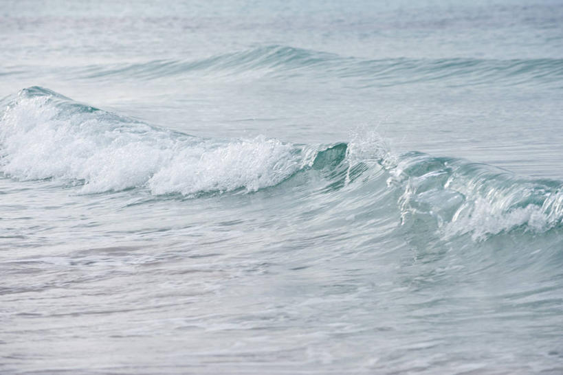 无人,横图,室外,白天,正面,旅游,度假,海浪,海洋,美景,西班牙,欧洲,阴影,光线,影子,景观,浪花,娱乐,阳光,自然,海水,享受,休闲,景色,放松,南欧,自然风光,海景,马略卡岛,西班牙王国,巴利阿里群岛,马略卡,大海,风浪,海,海水的波动,近岸浪,涌浪,彩图