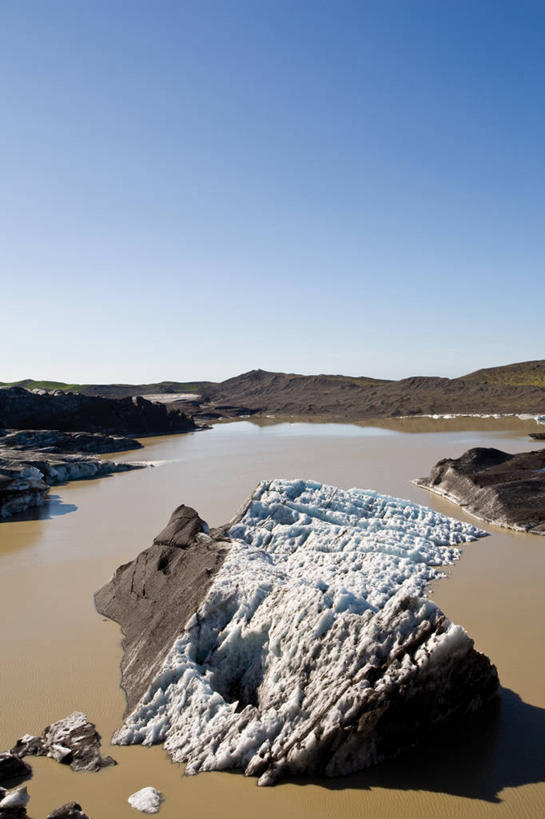 无人,竖图,室外,白天,正面,旅游,度假,美景,山,欧洲,冰岛,阴影,光线,影子,景观,山峰,山峦,娱乐,蓝色,蓝天,天空,阳光,自然,天,享受,休闲,景色,放松,晴朗,自然风光,北欧,万里无云,冰岛共和国,瓦特纳冰原,晴空,晴空万里,彩图