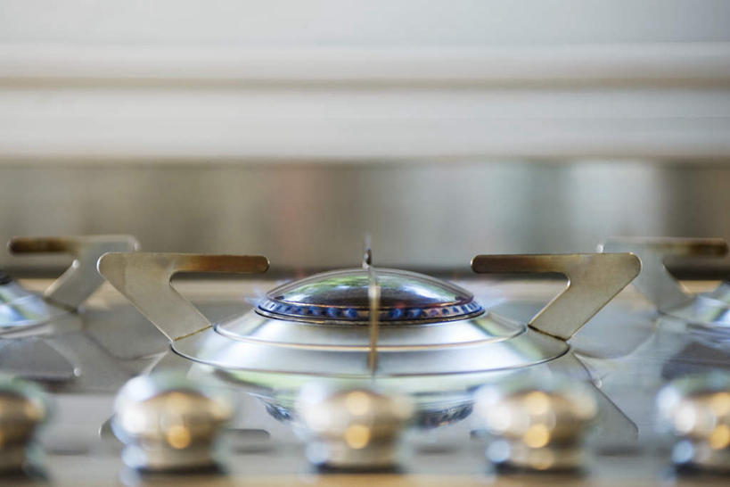 无人,横图,俯视,室内,特写,白天,静物,一排,许多,整齐,金属,火焰,燃烧,排列,按钮,队列,煤气,炊具,彩图,高角度拍摄