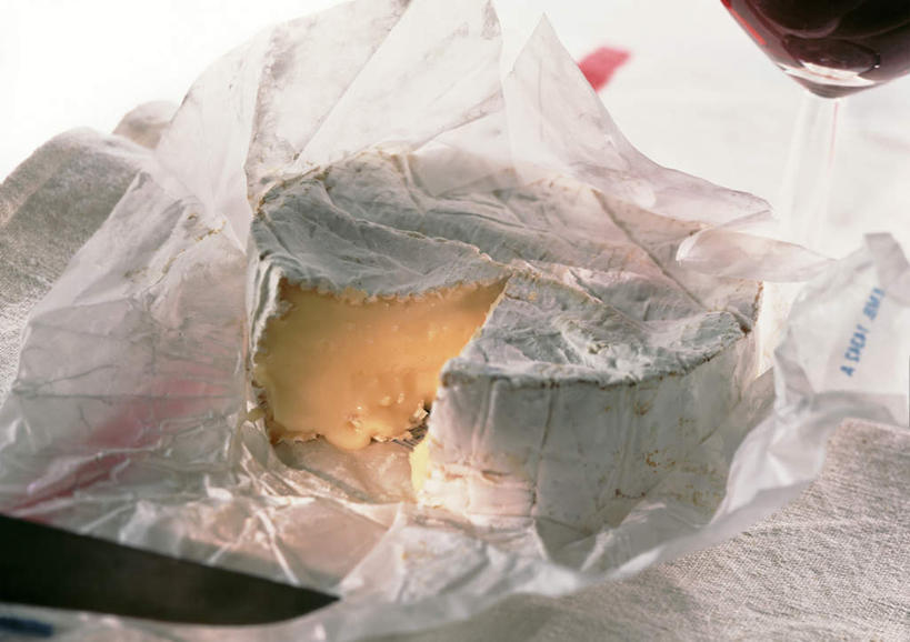 奶酪,无人,餐厅,横图,室内,特写,白天,正面,烹饪,西餐,餐桌,桌子,静物,切片,干酪,起司,料理,食品,芝士,营养,菜肴,美食,食物,乳酪,西式,摄影,佳肴,影棚,餐台,乳制品,发酵,卡门培尔干酪,彩图,影棚拍摄,拍摄,餐馆,饭店,饭馆