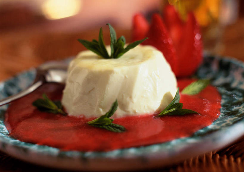 点心,无人,竖图,俯视,室内,特写,白天,餐具,叶子,碟子,盘,食品,甜点,甜品,绿叶,薄荷叶,食物,糕点,盘子,碟,甜食,香草,嫩叶,冰淇淋,摄影,影棚,叶,叶片,彩图,高角度拍摄,影棚拍摄,拍摄