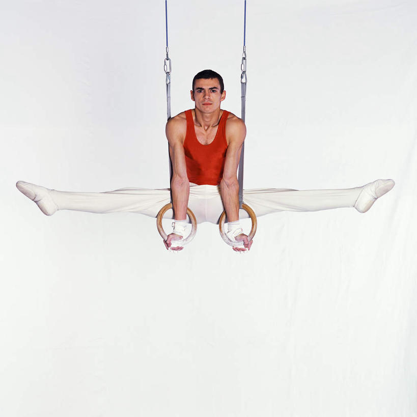 西方人,肌肉,一个人,运动员,方图,室内,白天,白色背景,正面,锻炼,运动,吊环,欧洲,欧洲人,仅一个男性,仅一个人,握,悬挂,体操,护腕,运动器械,仅一个年轻男性,两个,健身器械,力量,握着,摄影,影棚,健美,健身器材,体操运动员,体操服,体操运动,体育,男人,男性,年轻男性,白种人,体育运动员,运动选手,彩图,全身,影棚拍摄,健身,拍摄,运动器材