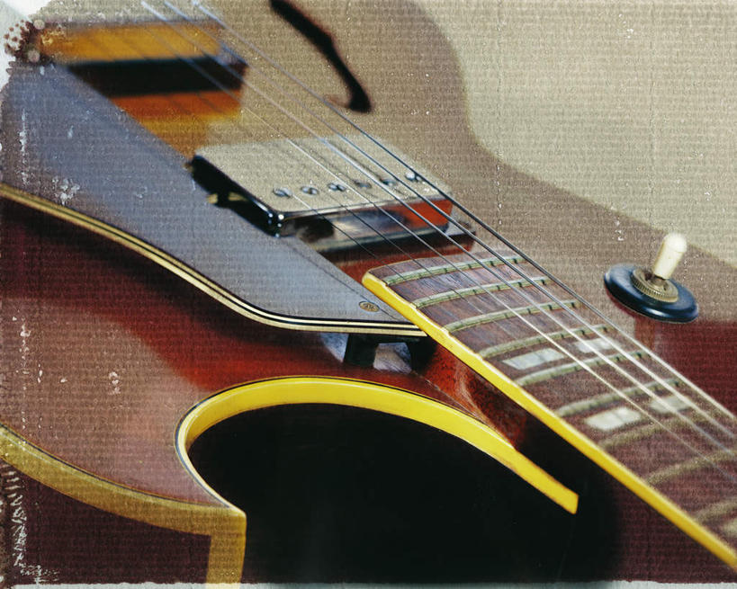 无人,横图,俯视,室内,特写,白天,静物,电吉他,乐器,弦乐器,摄影,影棚,弹拨弦鸣乐器,彩图,高角度拍摄,影棚拍摄,拍摄,弹拨弦乐器