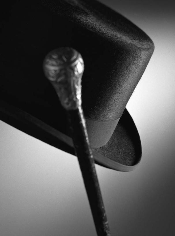 无人,竖图,黑白,室内,特写,白天,正面,静物,帽子,灰色背景,朦胧,模糊,礼帽,一个,摄影,影棚,单个,手杖,权杖,影棚拍摄,拍摄