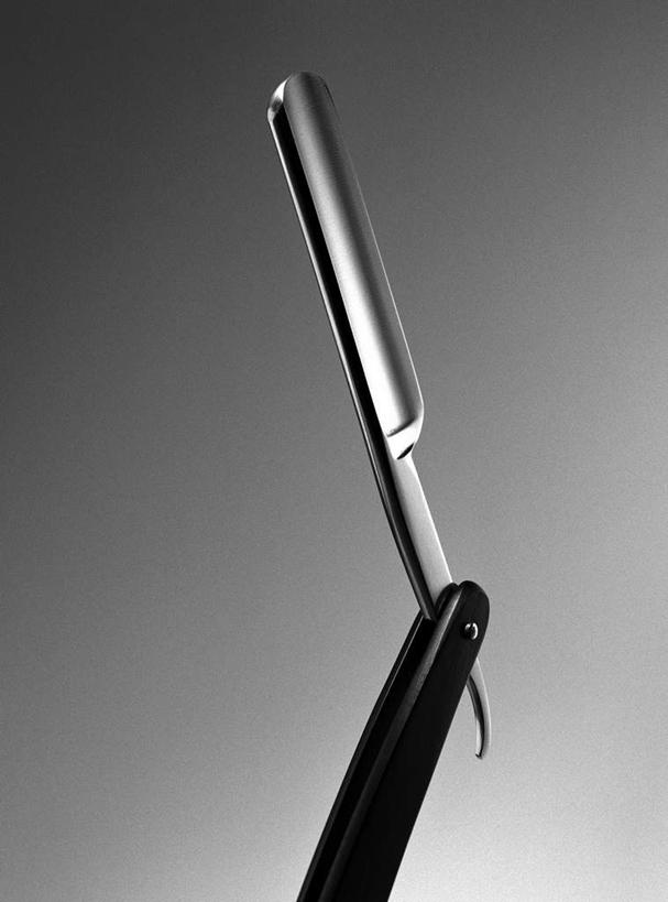 无人,竖图,黑白,室内,特写,白天,正面,化妆,美容,静物,一把,护肤,灰色背景,朦胧,模糊,剃须刀,清洁,保养,享受,休闲,放松,护理,保健,摄影,影棚,剃须,养颜,仪容,仪表,影棚拍摄,拍摄