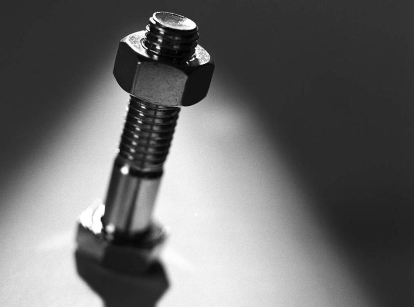 无人,竖图,俯视,黑白,室内,特写,白天,静物,金属制品,连接,灰色背景,组合,朦胧,模糊,金属,一个,螺丝,摄影,影棚,单个,链接,螺母,五金,紧固,拼接,拼凑,螺栓,拼合,凑集,聚合,撮合,链结,牢固,改锥,高角度拍摄,影棚拍摄,拍摄