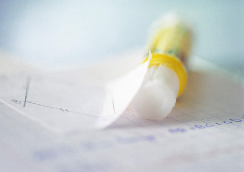 无人,横图,俯视,室内,白天,桌面,桌子,纸,办公用品,文具,一个,学习用品,粘,单个,文具用品,胶水,彩图,高角度拍摄