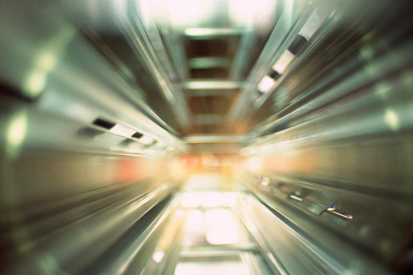 无人,工厂,竖图,室外,特写,白天,正面,静物,金属制品,照明,金属,灯光,吊灯,灯,灯具,工业,照亮,照明设备,彩图,工地,制造厂