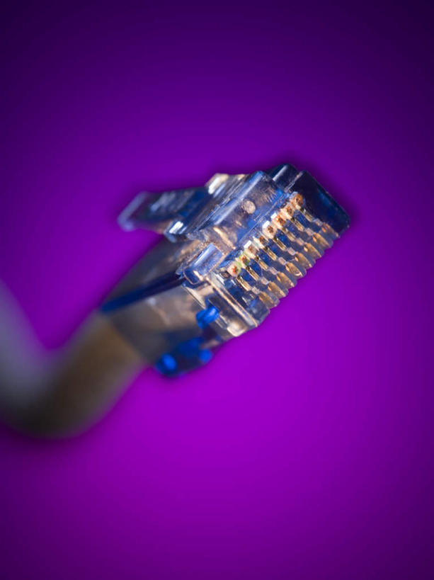 无人,竖图,室内,特写,白天,正面,数据,静物,阴影,紫色背景,朦胧,模糊,反射,传输,影子,一个,摄影,USB接口,通用串行总线,影棚,单个,接口,端口,彩图,影棚拍摄,拍摄