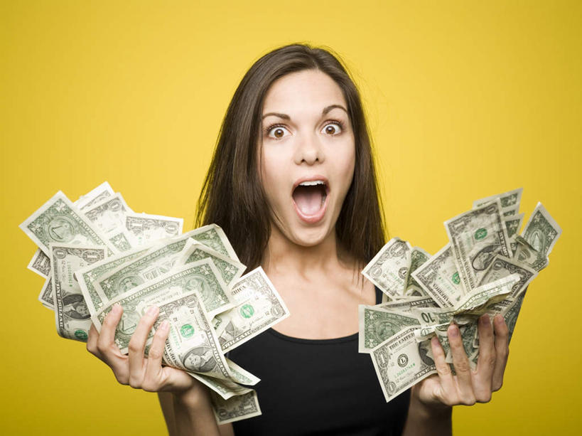 西方人,一个人,站,横图,室内,白天,正面,钱,美元,欧洲,欧洲人,仅一个年轻女性,仅一个女性,仅一个人,许多,握,黄色背景,服装,惊讶,钱币,很多,美金,拿,拿着,注视,休闲装,衣服,黑色,观察,看,站着,张嘴,休闲,休闲服,握着,钞票,金融,纸币,摄影,服饰,影棚,经济,观看,惊奇,察看,关注,美圆,流通,张大嘴巴,纸钞,贸易,货币,现金,年轻女性,女人,女性,白种人,张开嘴,站立,半身,彩图,影棚拍摄,拍摄