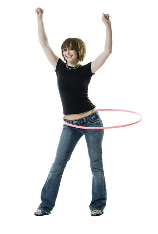 西方人,一个人,站,举,笑,微笑,露齿笑,竖图,室内,白天,白色背景,正面,锻炼,运动,欧洲,欧洲人,仅一个年轻女性,仅一个女性,仅一个人,服装,注视,休闲装,旋转,运动器械,一个,衣服,粉色,观察,看,托,站着,休闲,休闲服,健身器械,摄影,服饰,影棚,单个,观看,察看,关注,呼啦圈,健身器材,健身圈,体育,年轻女性,女人,女性,白种人,举起,举手,举着,向上举,向上伸,向上托,站立,彩图,全身,影棚拍摄,健身,拍摄,运动器材