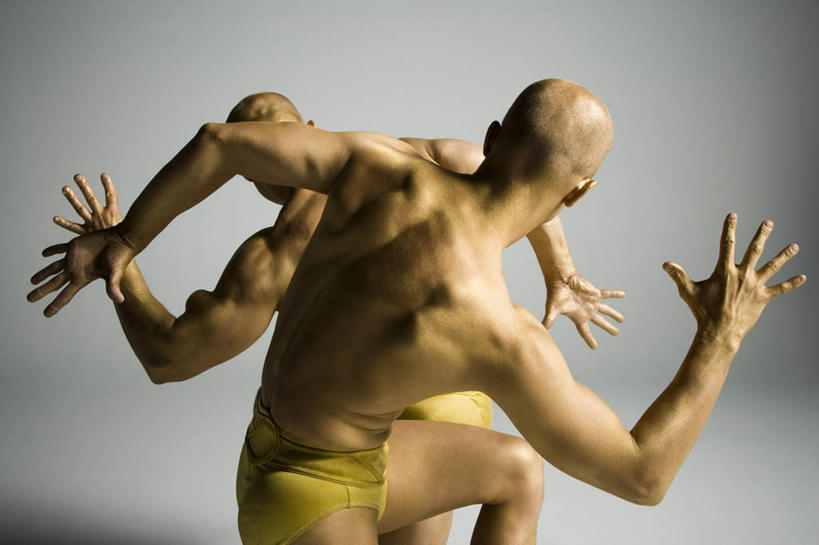 西方人,背部,两个人,演员,跪,伸展双臂,横图,室内,白天,白色背景,正面,欧洲,欧洲人,阴影,内裤,反射,影子,扭头,裸露,杂技,黄色,转头,遮,遮掩,摄影,影棚,掩盖,张开五指,遮挡,裸,遮盖,掩饰,男人,男性,中年男性,白种人,敞开双臂,跪着,伸开双臂,展开双肩,张开手臂,张开双臂,半身,彩图,影棚拍摄,拍摄,杂伎,五指张开